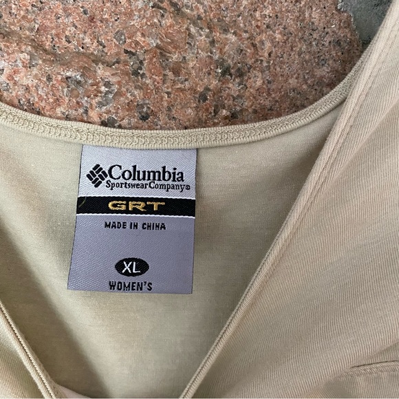 Vintage 90s Columbia womens tank top - Picture 4 of 6